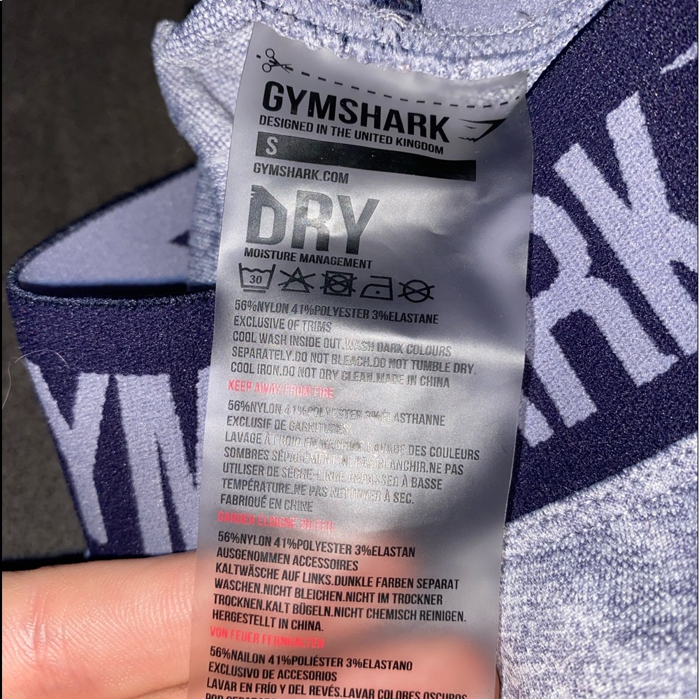 Gym shark leggings